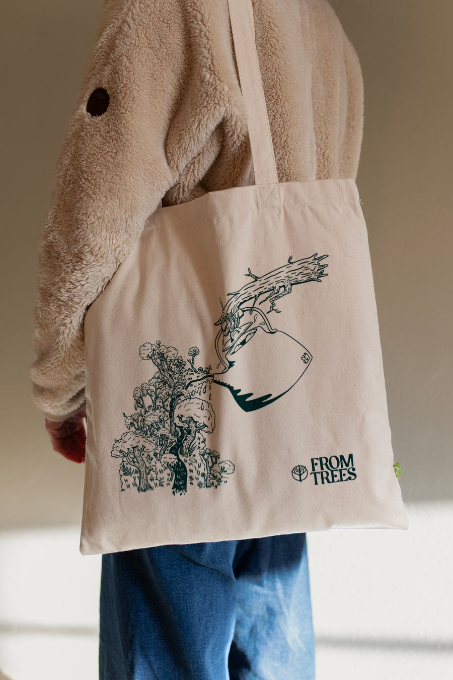 Tote bag